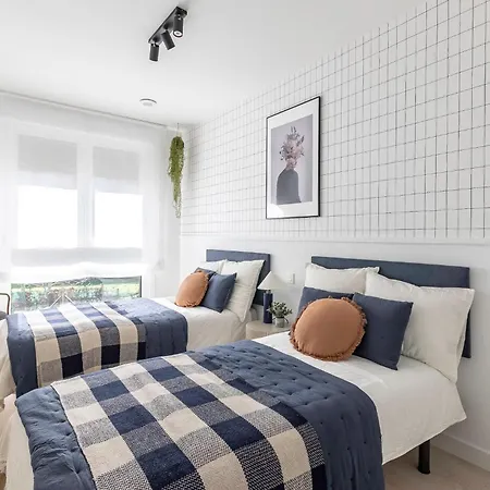 Apartment Akomodat En Nuevo Y Precioso En Algorta Con Parking