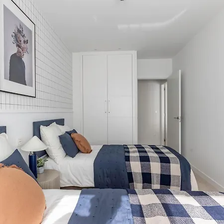 Lejlighed Akomodat En Nuevo Y Precioso En Algorta Con Parking *